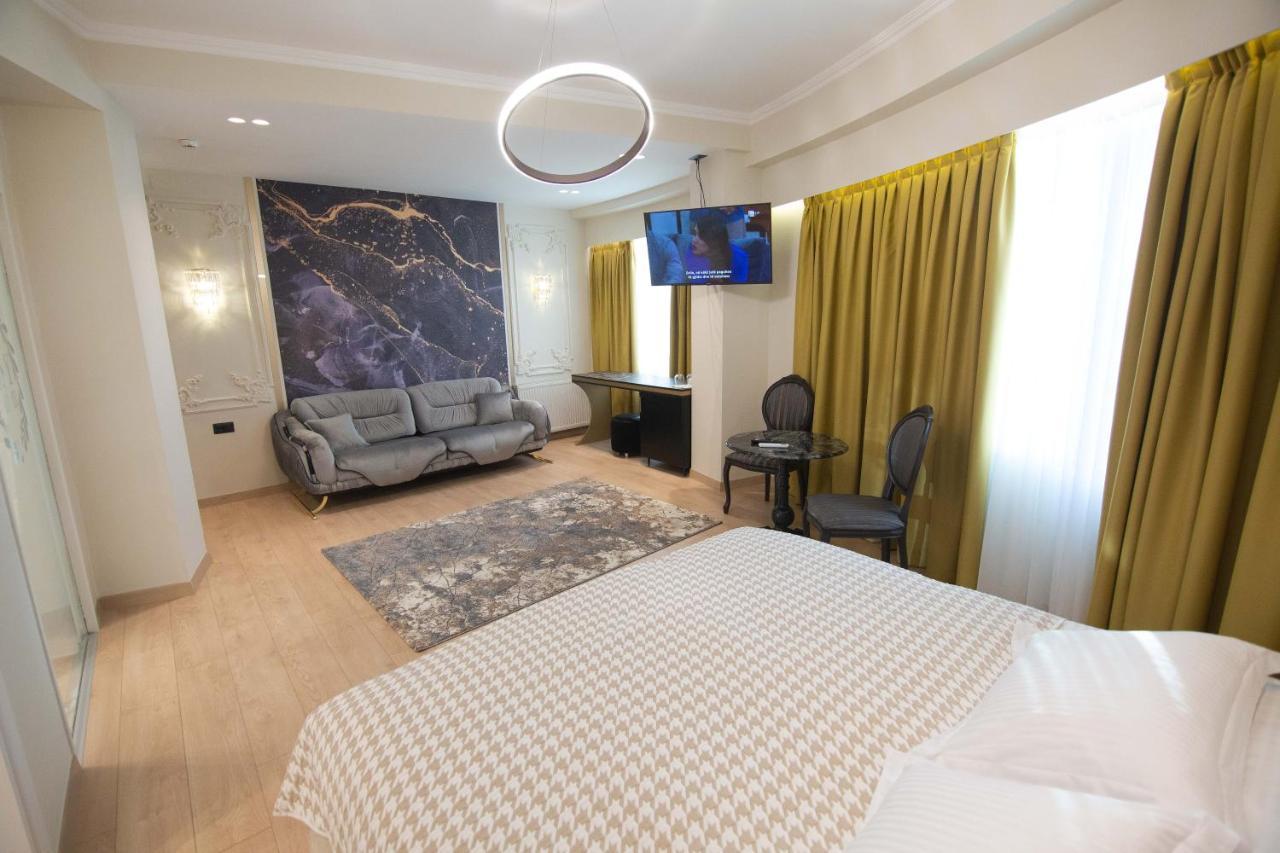 Sky View Hotel Корча Экстерьер фото