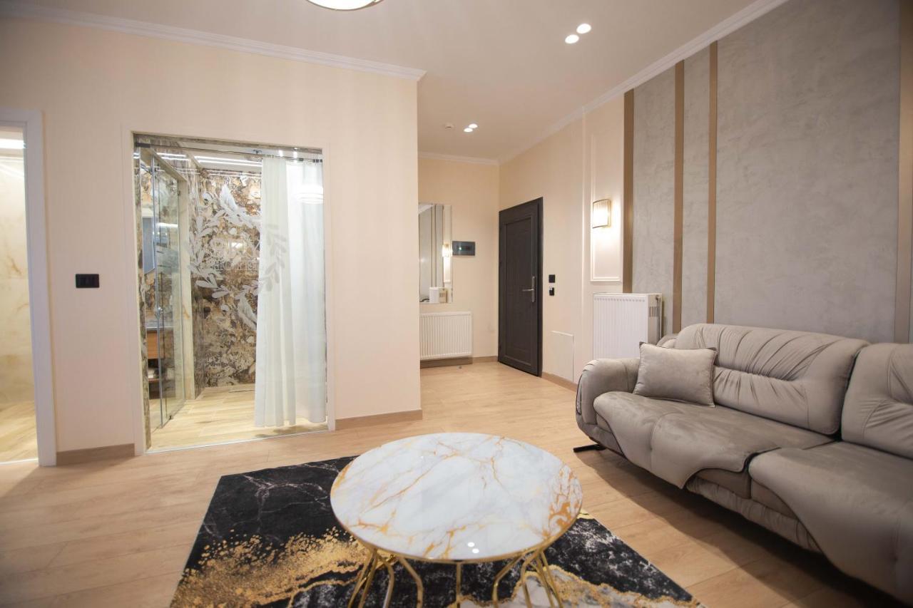 Sky View Hotel Корча Экстерьер фото